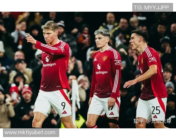 B费晒与拉什福德合照祝其生日快乐鼓励享受当下你值得拥有的快乐